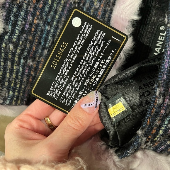 Limited Edition Chanel classic flap bag Fall/Winter Collection. - Picture 5 of 17